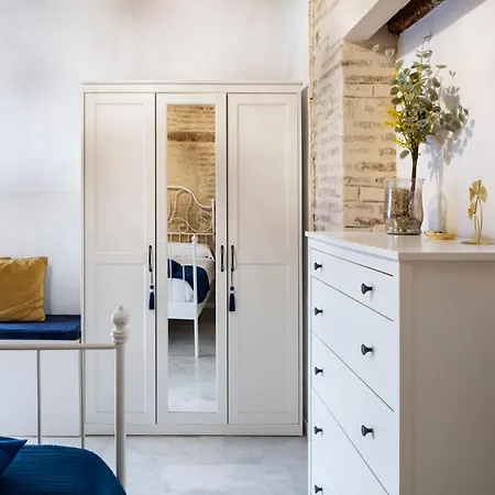 Unika Homes Hombre De Piedra Siviglia